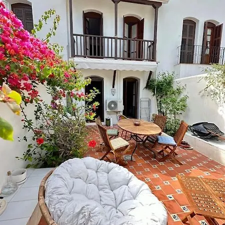 Townhouse At The Beach Estepona Exterior photo